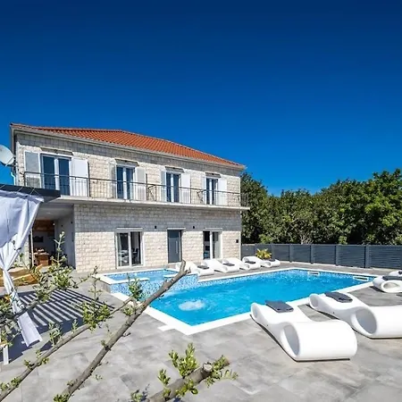Stipe Hvar * Sućuraj